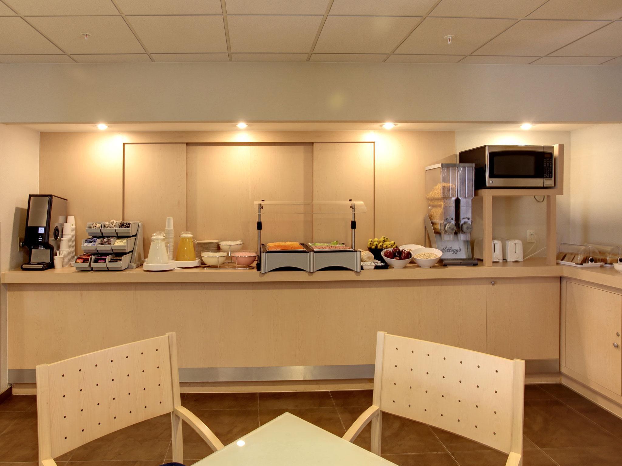City Express Junior By Marriott فيلاهيرموسا المظهر الخارجي الصورة