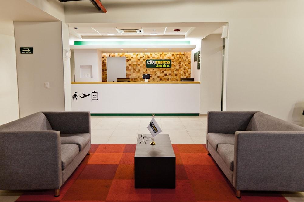 City Express Junior By Marriott فيلاهيرموسا المظهر الخارجي الصورة