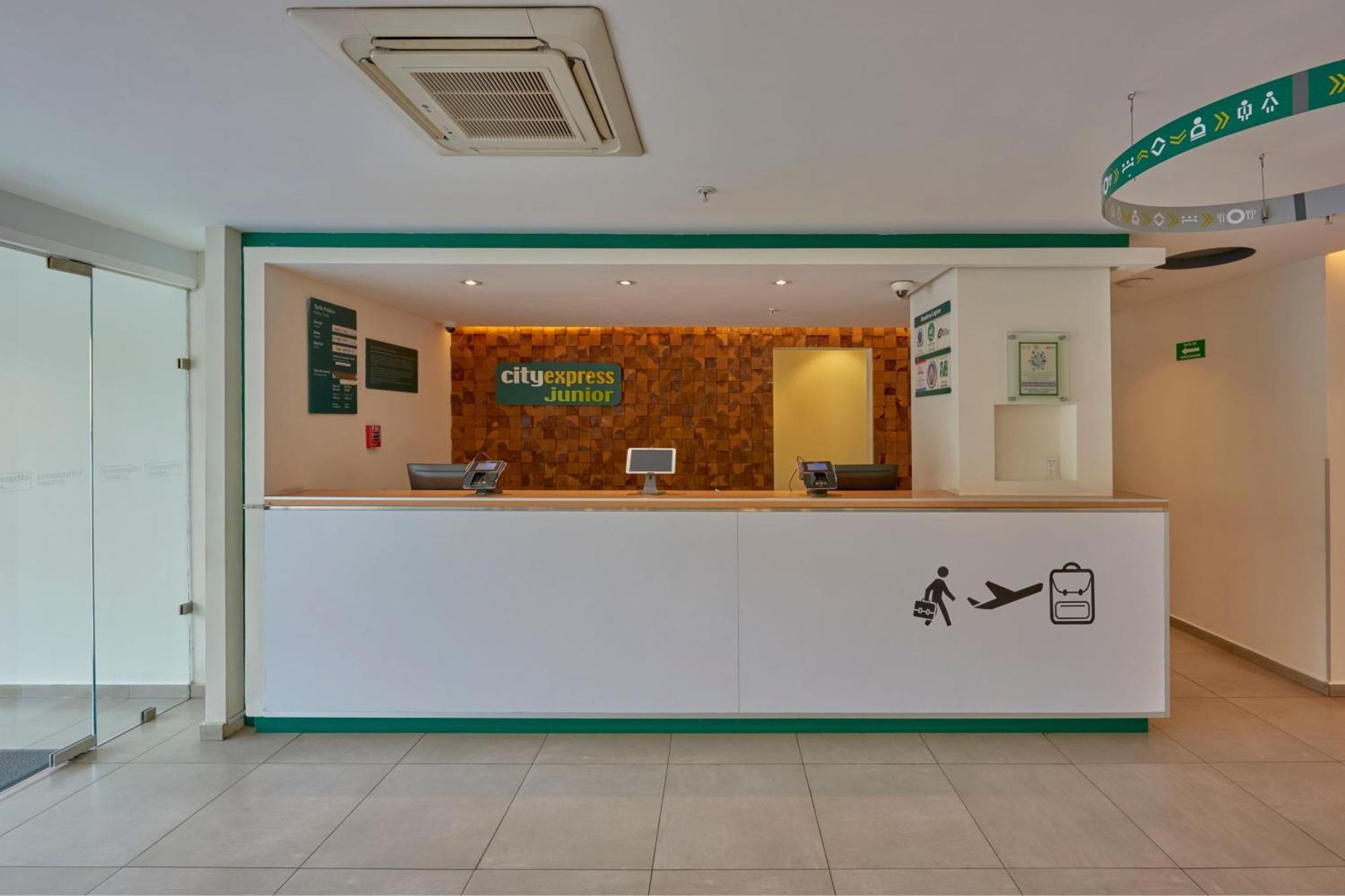 City Express Junior By Marriott فيلاهيرموسا المظهر الخارجي الصورة