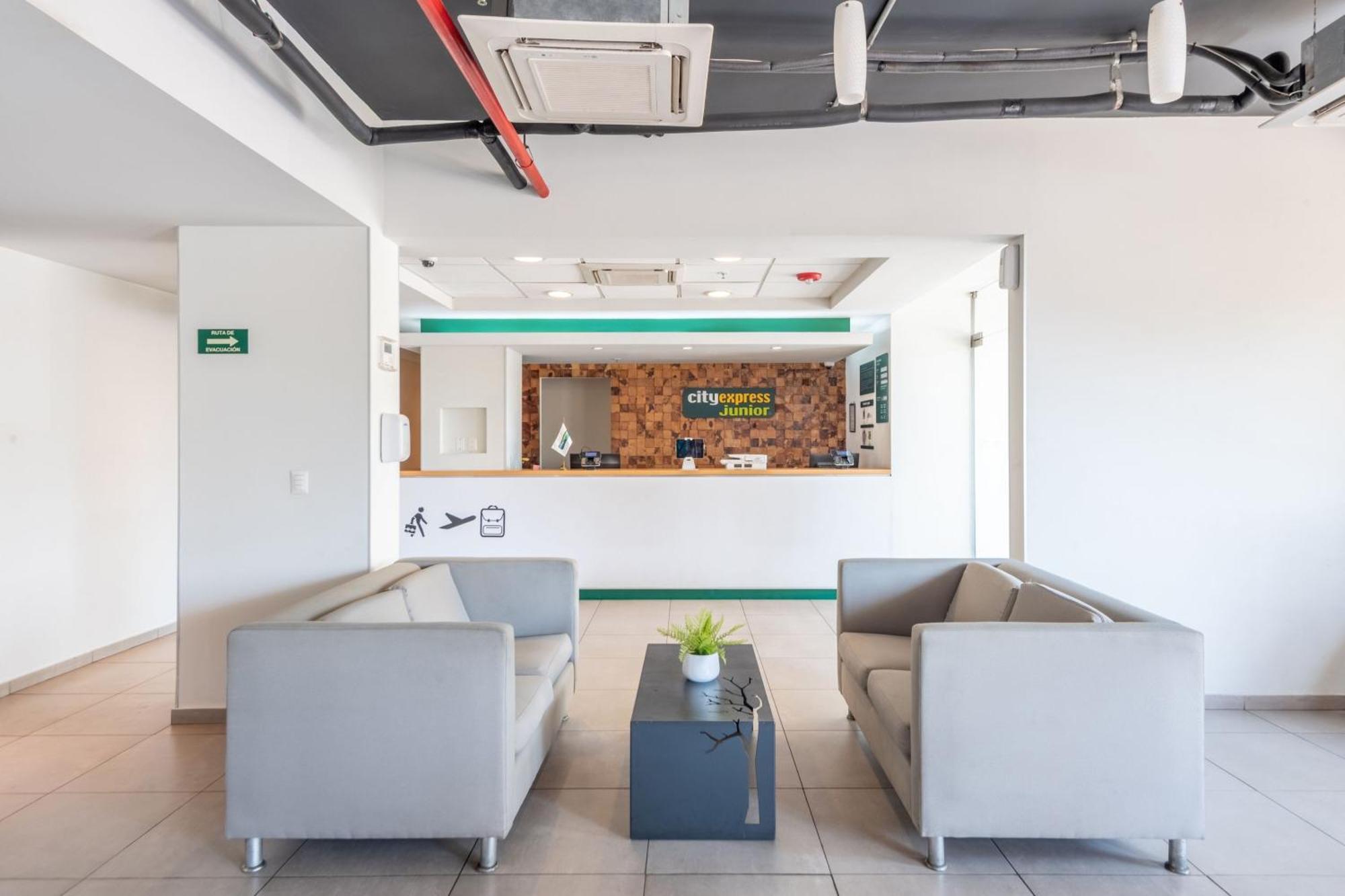 City Express Junior By Marriott فيلاهيرموسا المظهر الخارجي الصورة
